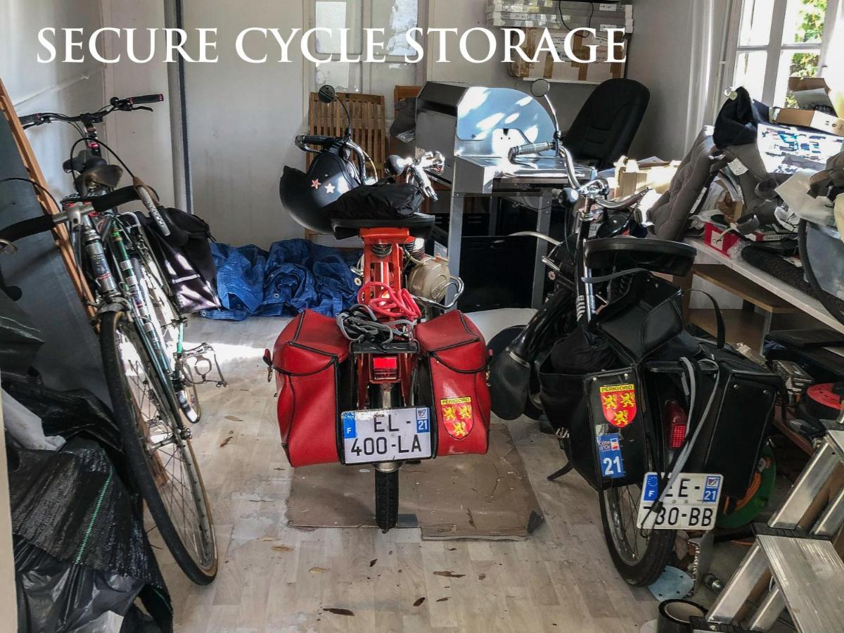Bed and Breakfast La Bicyclette Bleue Montmorillon Exterior foto